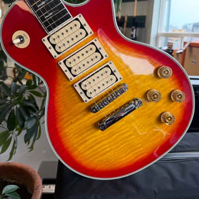Gibson Ace Frehley Signature Les Paul Custom 1997 - 2001 - Cherry Sunburst image 22