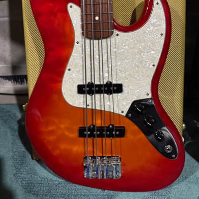 Fender Jazz Bass 2002 - Quilted Maple Cherry Sunburst image 1