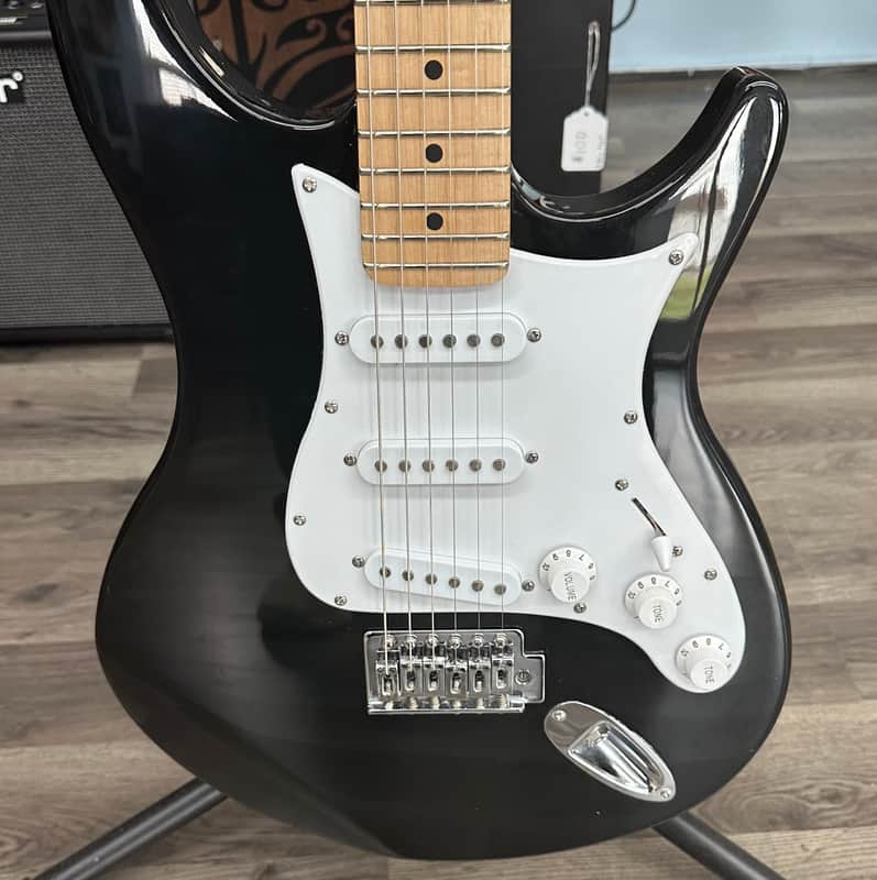 Behringer Strat 1990s - Black image 1