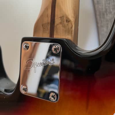 Fender Squier Vintage Modified Jazz Bass Fretless 2010 - 3-Color Sunburst image 4