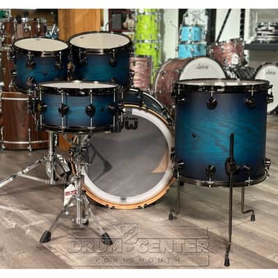 DW Collectors Pure Oak 5pc Drum Set Regal Blue to Candy Black Burst w/Black Nickel Hw image 4