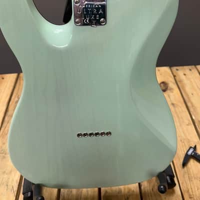 Fender Ultra Luxe Telecaster®, Rosewood Fingerboard, Transparent Surf Green image 5
