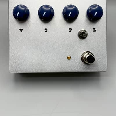 RCO Pedals SHU PXL (Pixel build on strip board) 2026 - Raw aluminum with blue knobs image 2