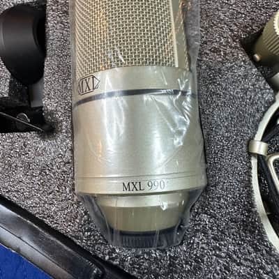 MXL 990 Cardioid Condenser Microphone – Shockmount, Hard Case & Manual – Champagne 2003-2008 - Champagne image 2