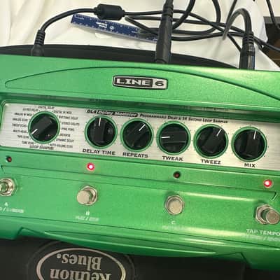 Line 6 DL4 Delay Modeler 1999 - 2021 - Green image 2