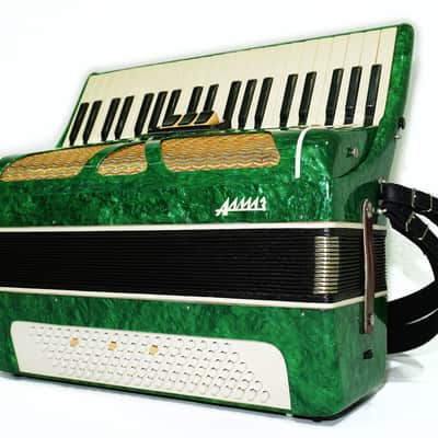 Russian Piano Accordion 120 Bass, Almaz Vintage Keyboard Accordian in Tune, New Straps, 2679 image 5