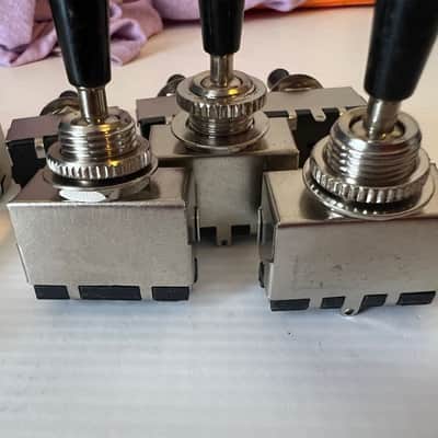 3 way Toggle box switches Lot of 10 image 10