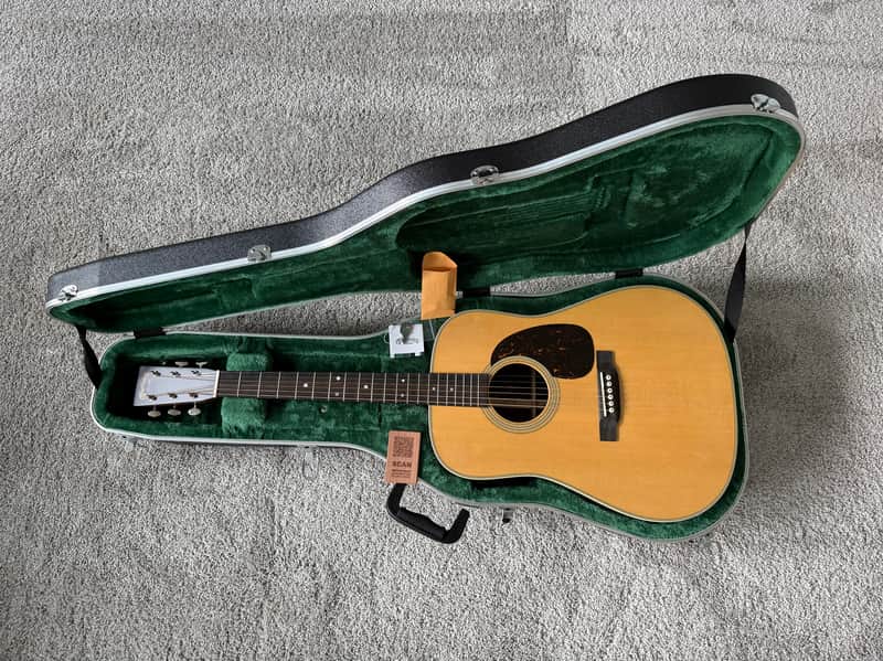Save $1006 on the Martin D-28!