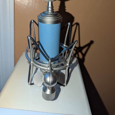 Blue Bluebird Large Diaphragm Cardioid Condenser Microphone 2010s - Blue image 2