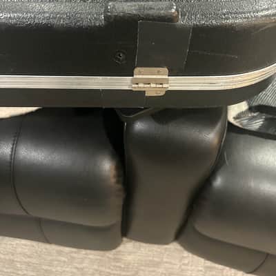 Fender Molded P-Bass Case 1990s - Black image 6