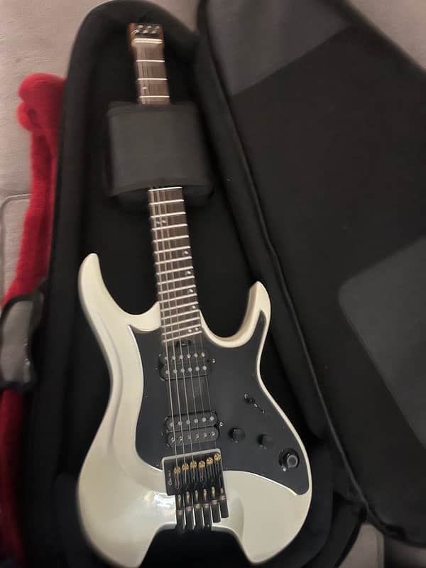 Mooer GTRS W800 2024 - White image 1
