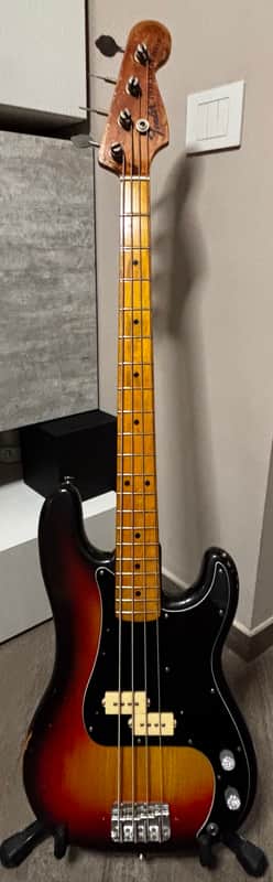 Fender Precision