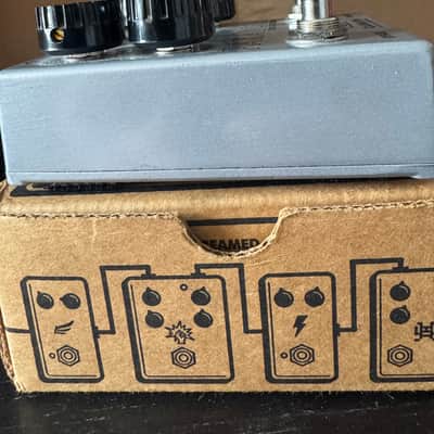 Caroline Guitar Company Parabola Solid State Tremolo 2018 - Present - Various image 6