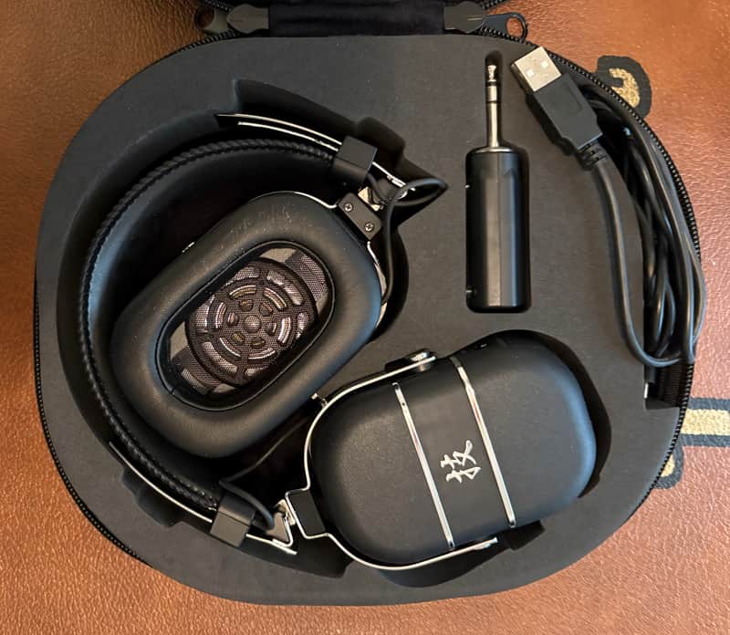 Boss WAZA-AIR Wireless Guitar Headphone Amp with case - Black image 1