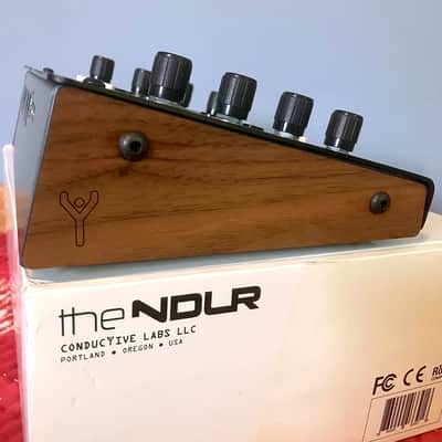 Conductive Labs – The NDLR – 4-Part MIDI Arpeggiator/Sequencer – Wood Sides image 4