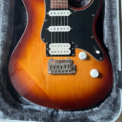 Yamaha Pacifica 412V with 812W pickups image 2