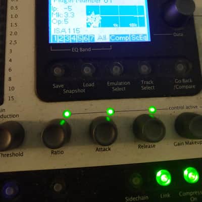 Focusrite Liquid Mix 32 2010s - Silver image 1