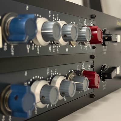 Vintage Neve 1073 Pair – Original 1970s Modules – Boutique Audio & Design Rack image 4