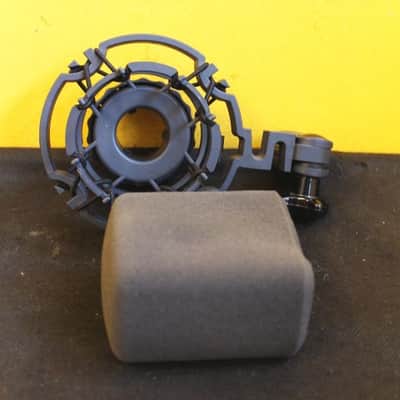 AKG C314 Multi-Pattern Condenser Microphone image 6