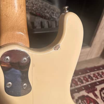 Mosrite Ventures 1965 - Pearl image 9