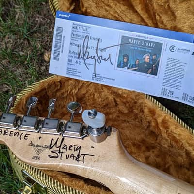 Fender Clarence White B-Bender Customshop Telecaster NAMM Show 1994 signed by Marty Stuart image 4