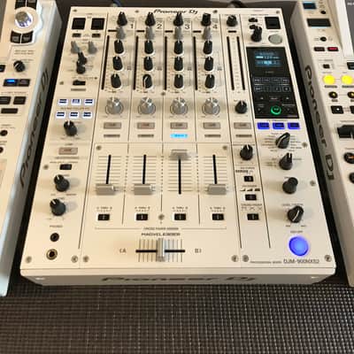 CDJ-3000-W DJ Multi-Player + DJM-900NXS2-W (Limited Edition White - DJ Equipment) image 7