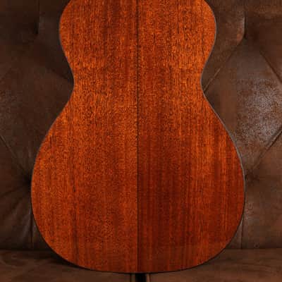 Martin 0-18 image 4