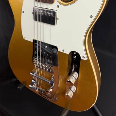 Squier Classic Vibe Custom Telecaster SH Electric Guitar Aztec Gold w/ Bigsby image 7