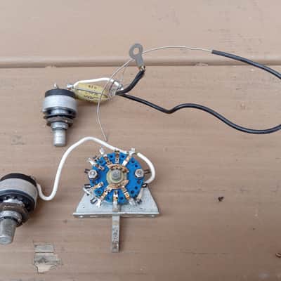 Vintage 1970's Hayman Guitar Wiring Harness! Switch, Plastic, Pots! image 2