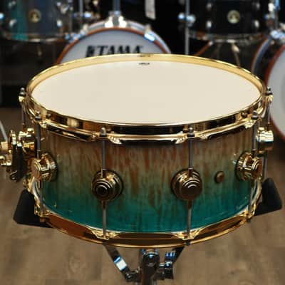 DW Collector's Exotic 6.5x14" w/ Gold Hardware (Natural To Candy Regal Fade Over Quilted Maple) image 9