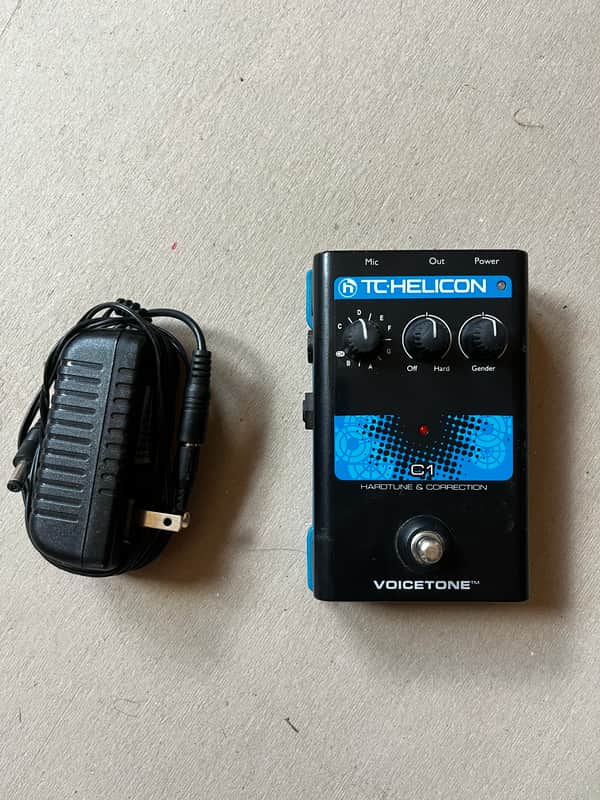 TC Helicon VoiceTone C1 auto-tune vocal pedal XLR image 1
