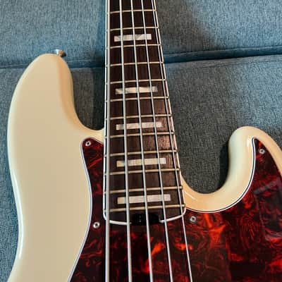 Fender Elite Jazz Bass 5 2018 image 3