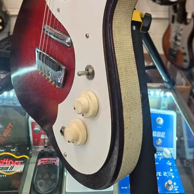 Silvertone 1457 Guitar and Amplifier 1965 - Red Sparkel image 18
