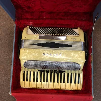 Petosa 1956 Petite Accordion with Original Case Made in Italy image 5