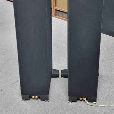 (2) Boston Acoustic VR950 3-Way Floor Standing Speakers image 6