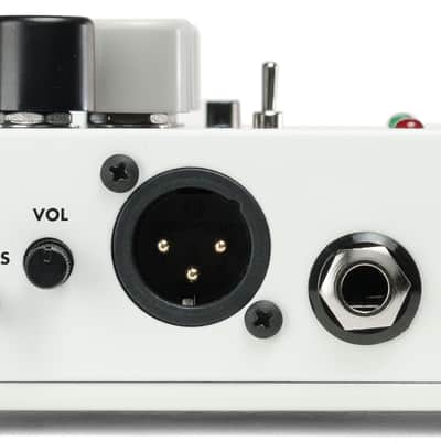 Electro-Harmonix Battalion Bass Preamp & DI image 2