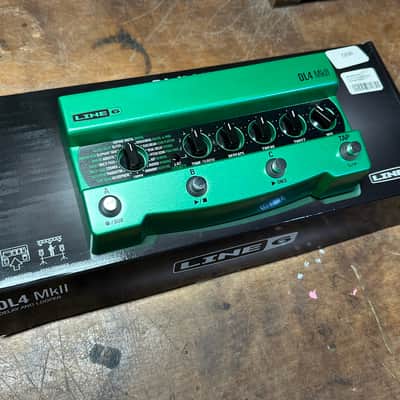 Line 6 DL4 MkII 2022 - Present - Green / Black image 1