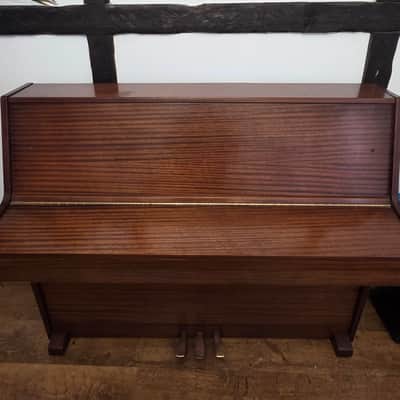 Young Chang Young Chang U-109 Upright Piano Mahogany 1988-1991 - Mahogony image 7