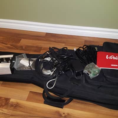 Line 6 Variax 600  White image 3