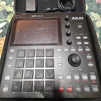 Akai MPC One Standalone MIDI Sequencer 2020 - Present - Black image 3