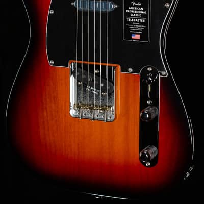 Fender American Professional Classic Telecaster Rosewood Fingerboard 3-Color Sunburst (101) image 1