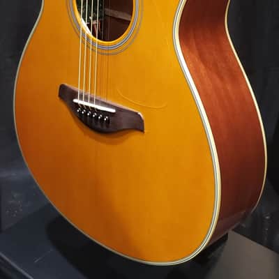 Yamaha FS-TA TransAcoustic Concert 2023- Vintage Tint image 7