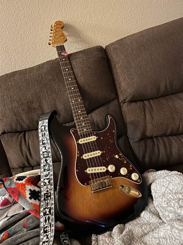 Fender Robert Cray Artist Series Signature Stratocaster 2003 - Present - 3-Color Sunburst - Upgrades