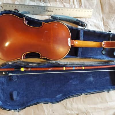 Lewis & Son model 1001 sized 1/8 violin. Japan. image 3