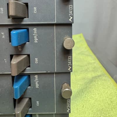 Neve 34133 Stereo Line/Mic preamplifier image 2