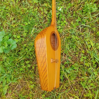 Georgian folk music instrument Panduri | String instrument Panduri | ფანდური | Fanduri image 6