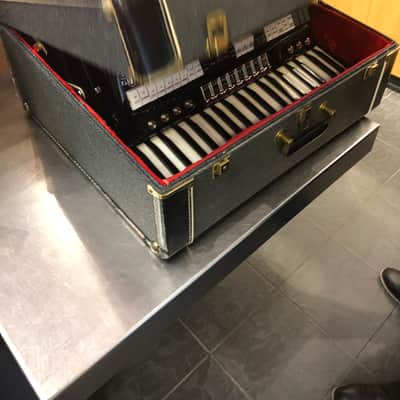 Exceptional find……Pignatelli electronic accordion DEGA 111 1960’s - Black image 8