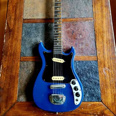 Cort mini short-scale SS strat  - blue image 2