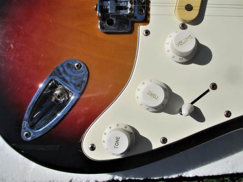 Fresher Straighter Guitar, 1970's, Japan, Sunburst Finish, Plays