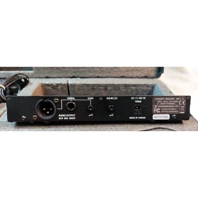 Sennheiser Freeport EM1-C Diversity Wireless Receiver, Belt transmitter, Case image 3